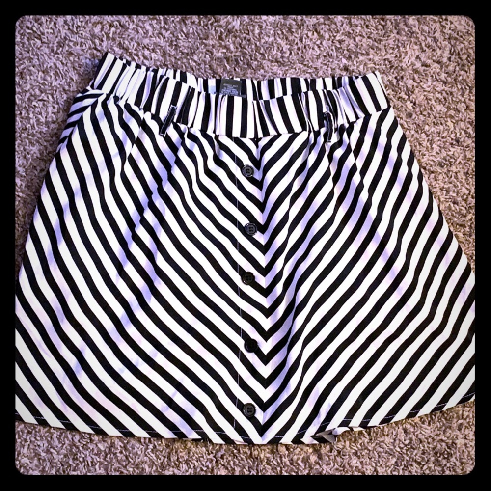 Dots Striped Juniors Skirt